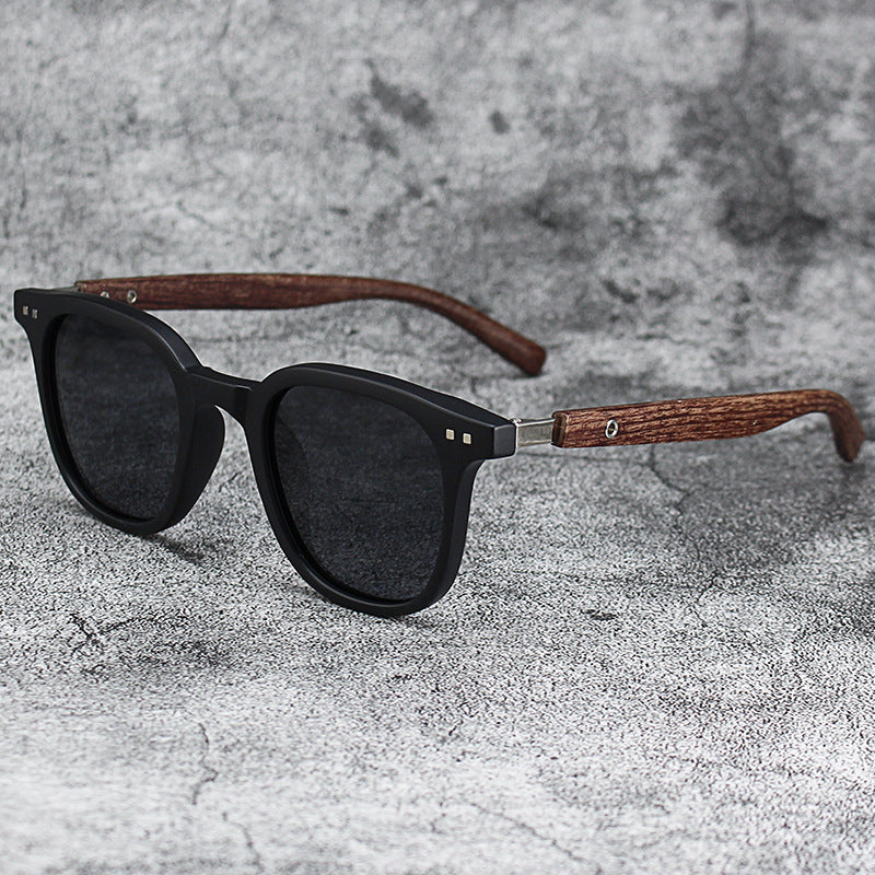 Retro Sonnenbrille aus Holz